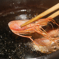 天然頭つき赤海老(生食用) 2kg 【40〜60尾】